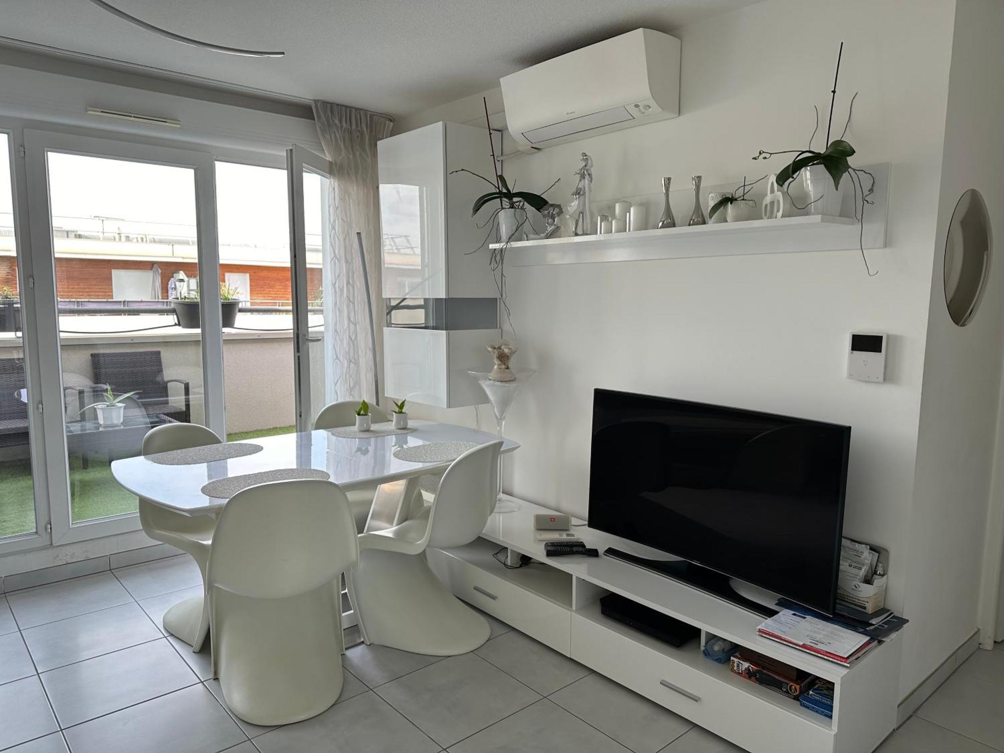 Appartement De Standing, Parking Prive, Climatise, Proche Du Centre-Ville Et La Gare Centre Avignon Luaran gambar