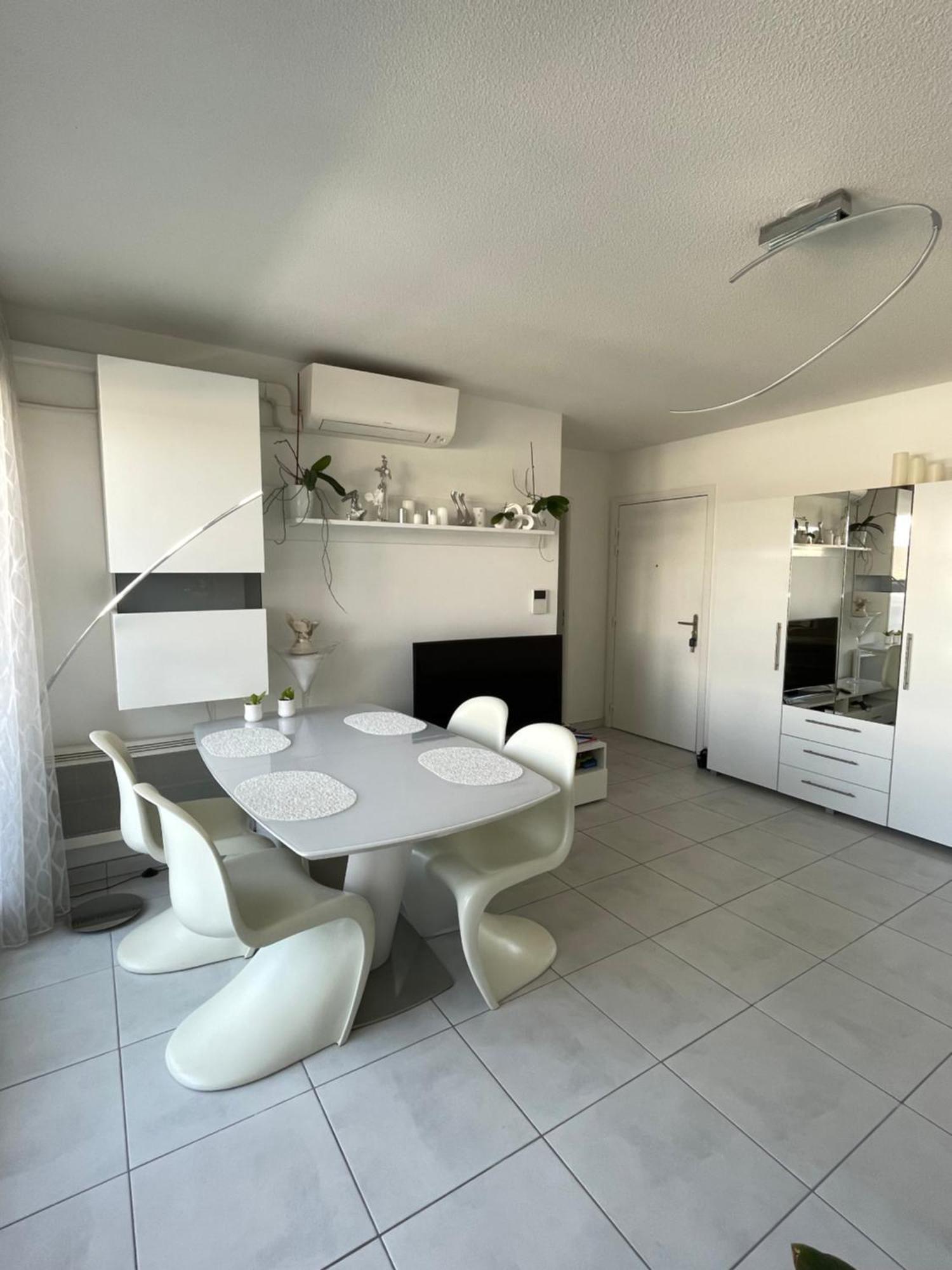 Appartement De Standing, Parking Prive, Climatise, Proche Du Centre-Ville Et La Gare Centre Avignon Luaran gambar